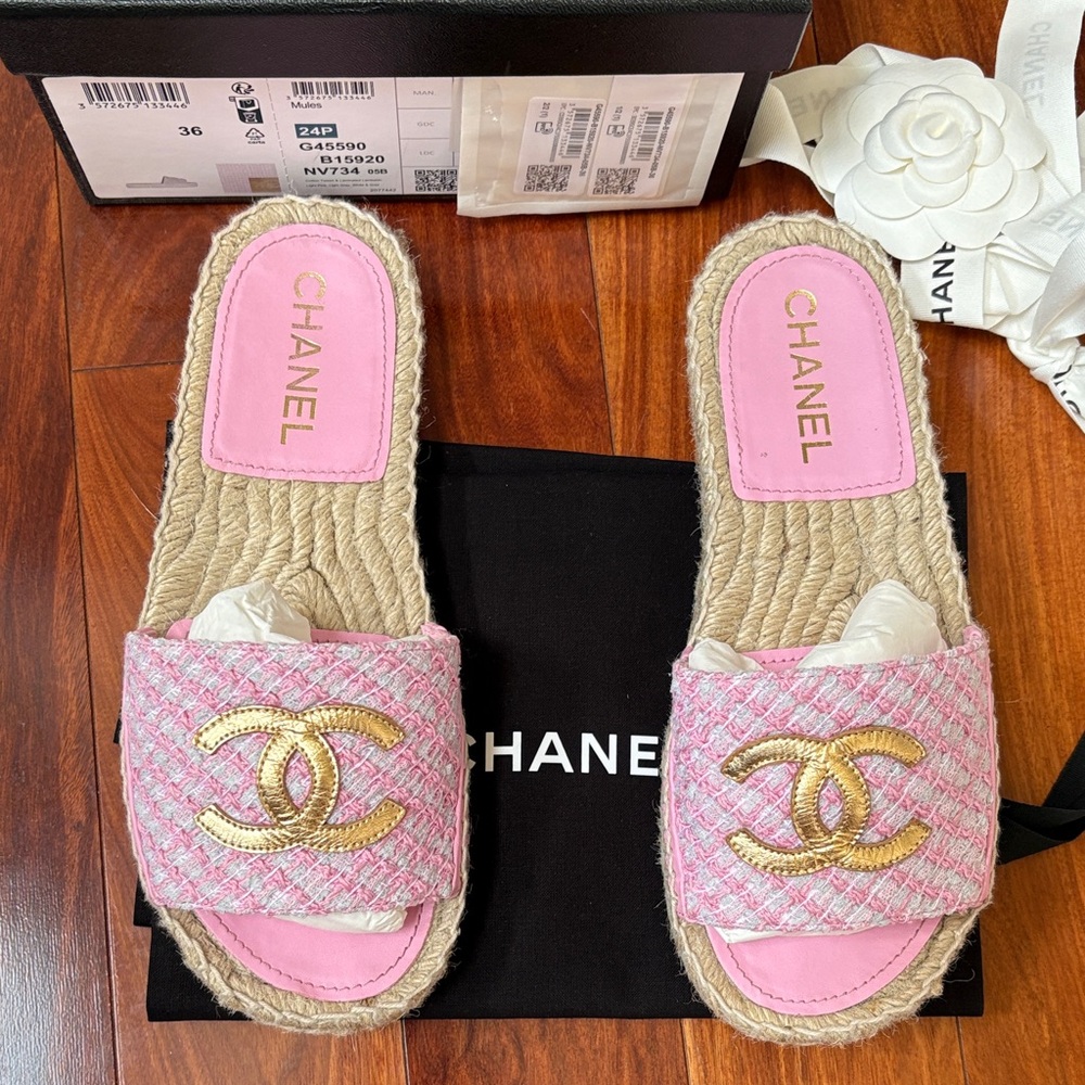 CHANEL Pink and Gold Tweed Espadrille Sandals